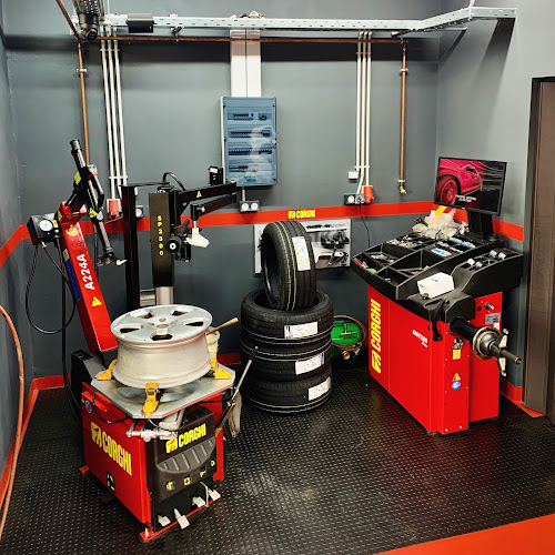 Poporis Garage