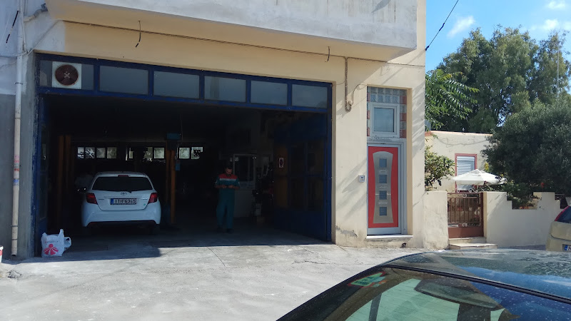 Μανδαλενάκης Υιοι ΣΥΝΕΡΓΕΙΟ ΑΥΤΟΚΙΝΗΤΩΝ LAND ROVER