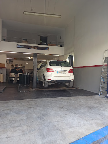 Christoforatos ix & taxi service