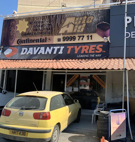 Stratos/Tyres