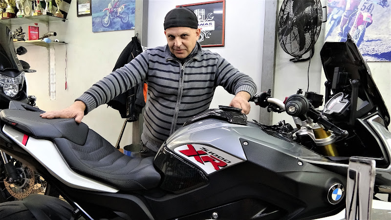 LIVANAS MOTORSPORTS