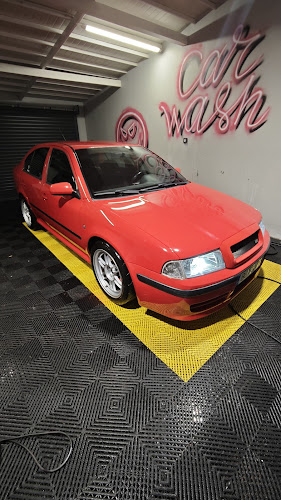 Tsokos Detailing