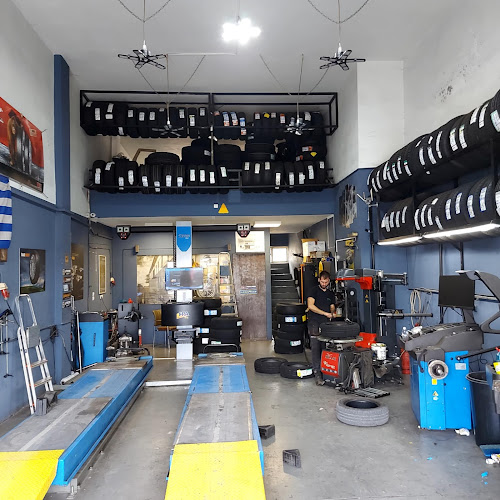 ΣΤΑΥΡΟΠΟΥΛΟΣ Ι. ΕΛΑΣΤΙΚΑ-TIRES SERVICES-ΒΟΥΛΚΑΝΙΖΑΤΕΡ